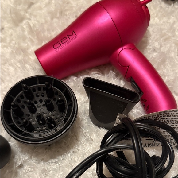 2/$25 GEM Pink Hair Dryer and Black Styling Tools Set like new! - Picture 2 of 6